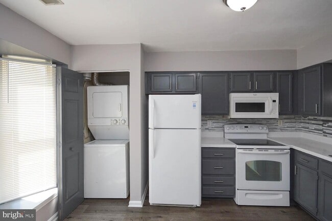 Photo - 14902 London Ln