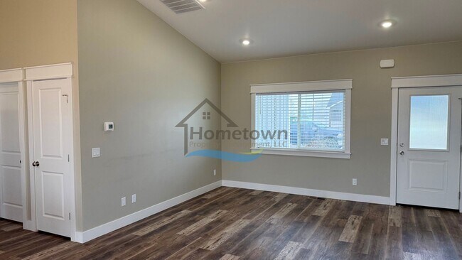 Photo - Spacious 4 Bedroom, 2 Bath Home in South Hill Subdivision – Burley, ID