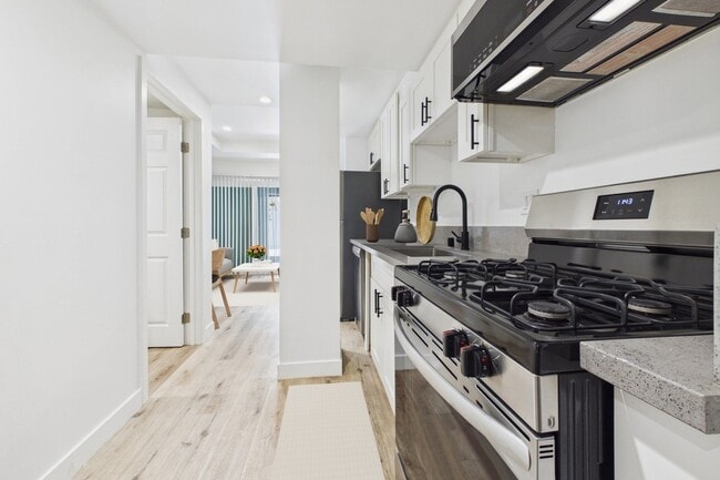 Valleywood Apartments