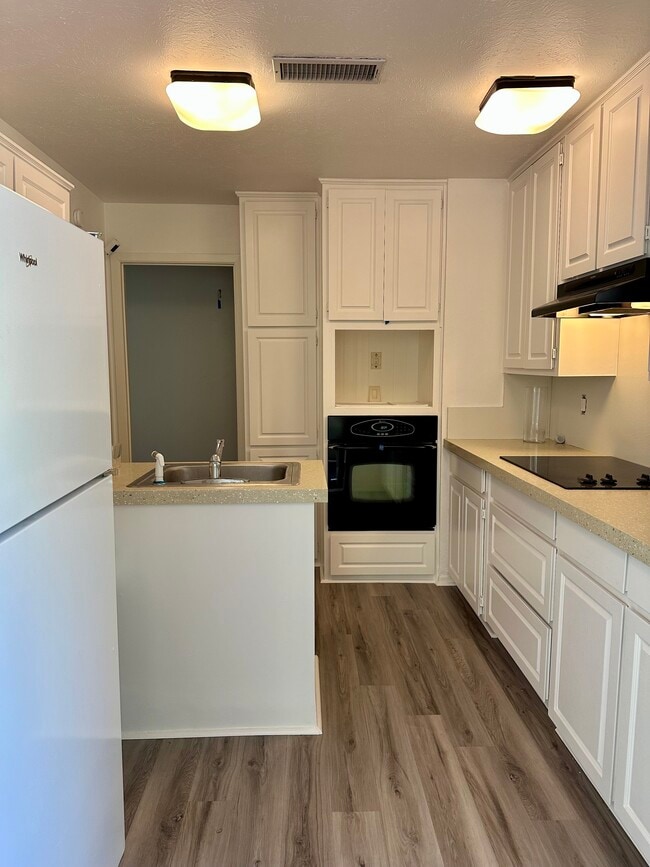 Photo - 1616 Aldridge Dr