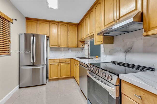 Photo - 8400 SW 133rd Avenue Rd Unidad 117