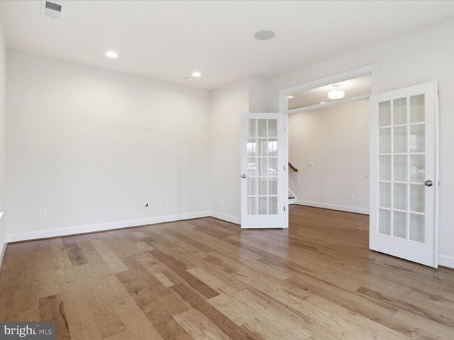 Photo - 20305 Savin Hill Dr