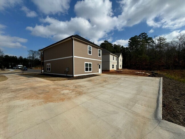 Photo - 4 Bedroom/4Bath off Will Hunter Rd. Pre-leasing Now!