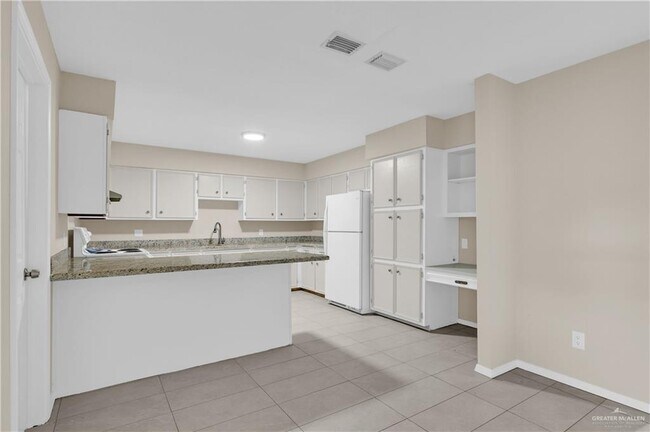 Photo - 14 S Casa Linda St