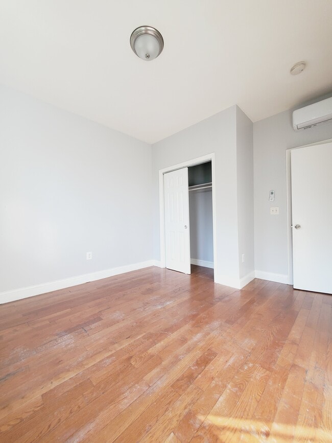 157 Woodlawn Ave 2B - 153 Woodlawn Ave Unidad 2B