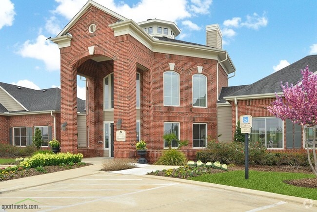 Clubhouse - Piedmont Apartments