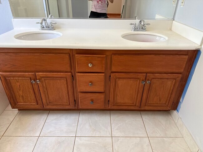 Photo - 1312 Holguin St