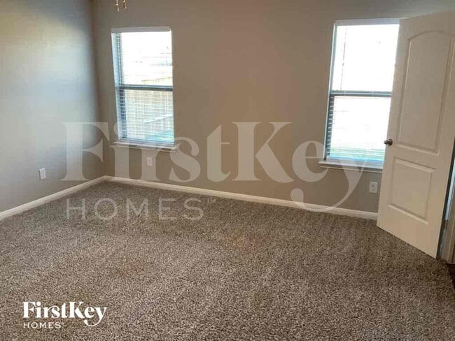 Photo - 179 Aster Dr