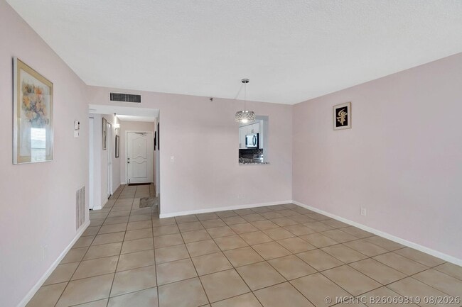 Building Photo - 14623 Bonaire Blvd Unit 502