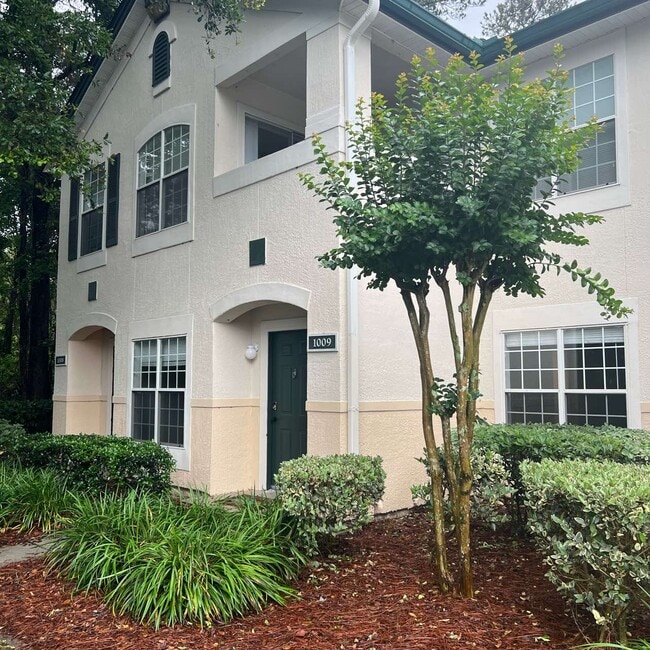 Photo - 897 Fording Island Rd Townhome