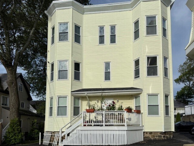 Building Photo - 15 Adams St Unit 1 Rental