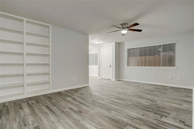 Photo - 1901 Bahama Dr