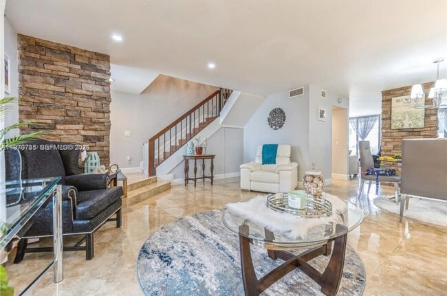 Photo - 11208 NW 15th St