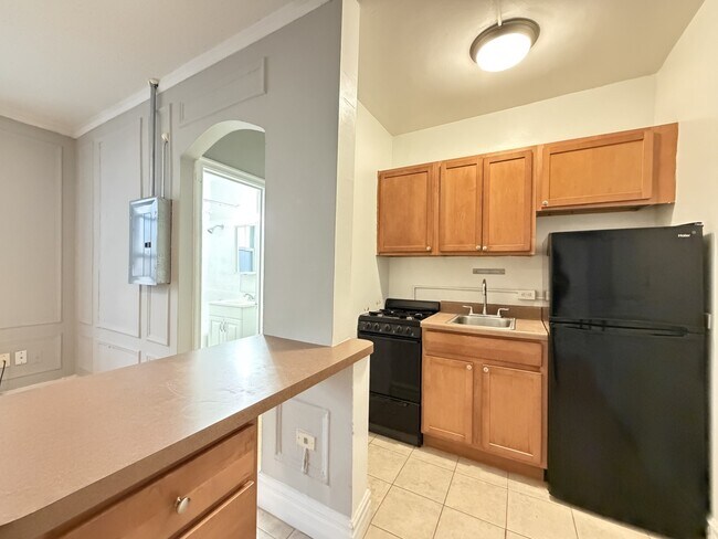 Photo - 325 W Wellington Ave Unit J07P