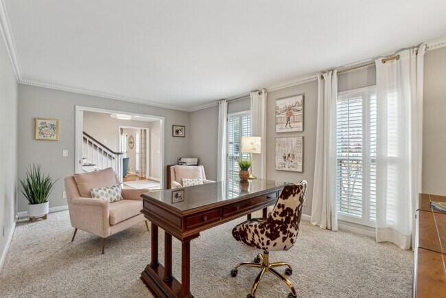 Photo - 5127 Wellshire Pl