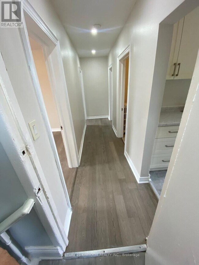 Photo - 201 Albert St Unité Upper