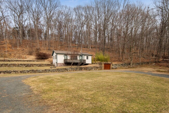 Photo - 689 S Mountain Rd House