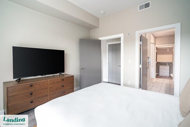 Photo - 1535 Canal St Unit 243