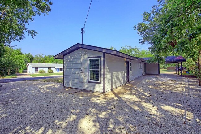 Photo - 2101 Benwick Cir