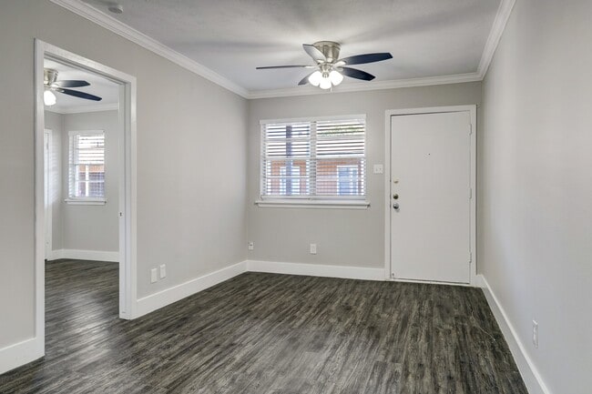 Photo - 3618 Garrott St Unidad 7