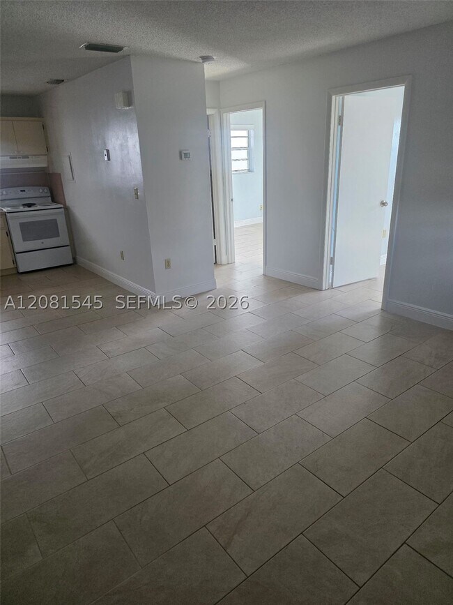 Photo - 1575 NW 1st St Unit 3