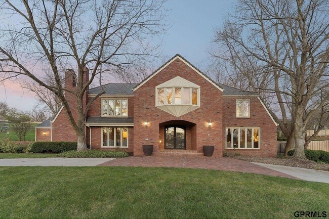 Building Photo - 9723 Fieldcrest Dr