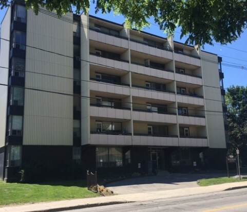 Photo - 107 Colborne St W