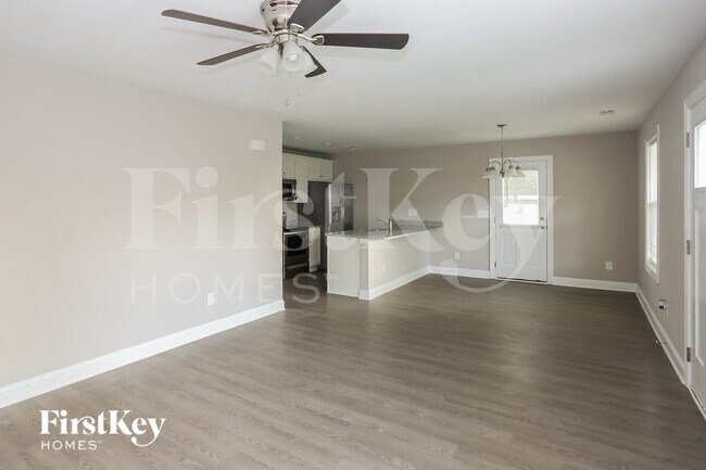 Photo - 337 Pecan Ct SW