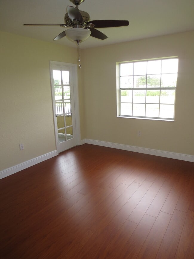 Photo - 2841 N Oakland Forest Dr Unidad 208