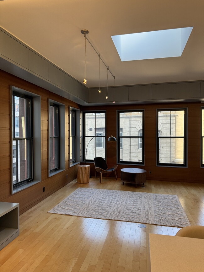 Photo - Penthouse Unit with amazing light at The H... Unit 5