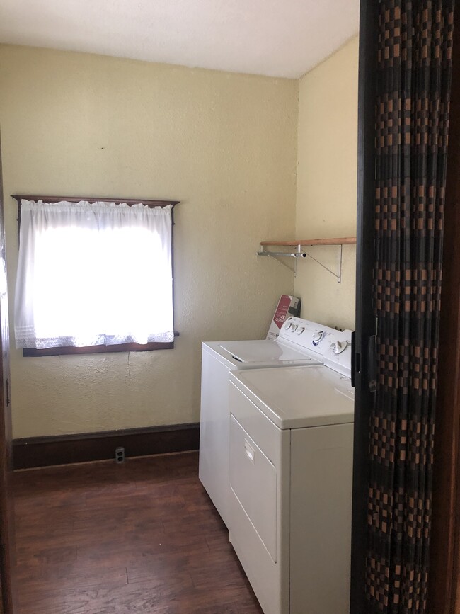 Building Photo - 174 Grand St Unit Apt A