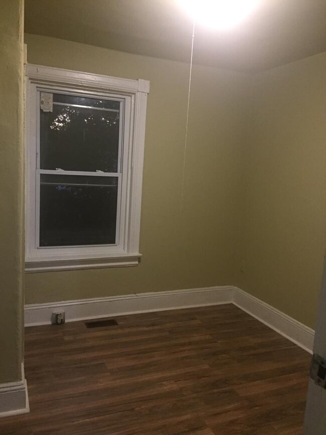 Photo - Great starter home for family!