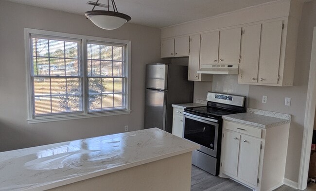 Photo - 203 Water Oak Dr