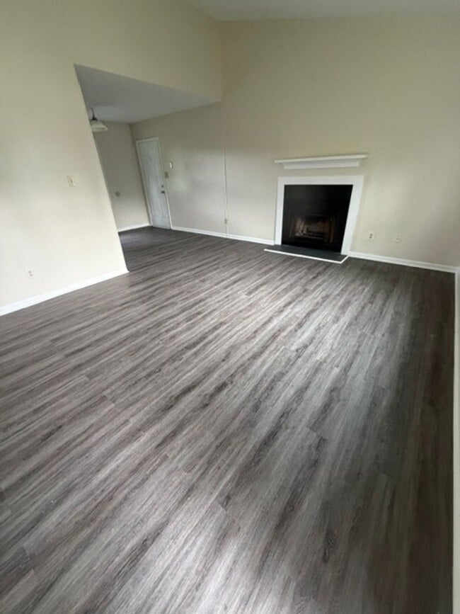 Photo - 327 McCotter Blvd