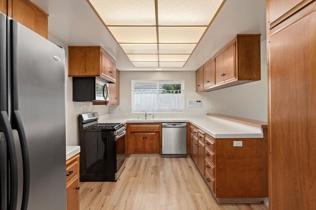 Photo - 1304 San Julian Dr