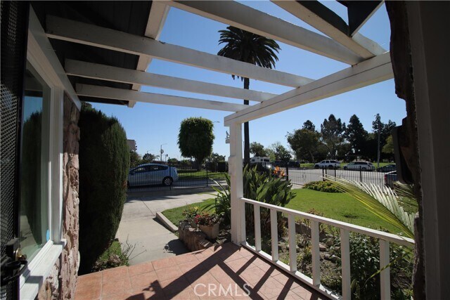 Photo - 341 W 124th St