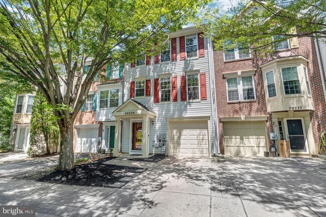 Photo - 20539 Golf Course Dr Townhome