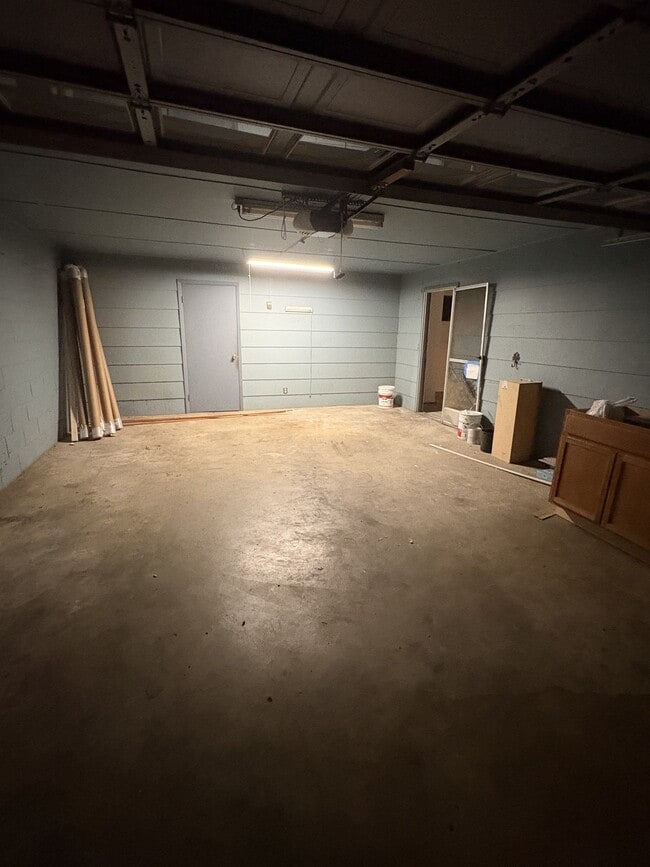 Photo - 203 Lumpkin Dr