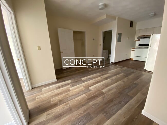 Building Photo - 81 Essex St Unit 63