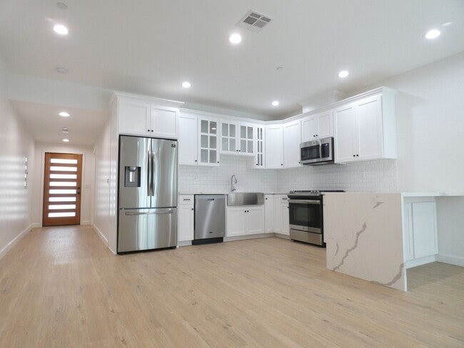 Photo - 5346 Lexington Ave Unit 5348