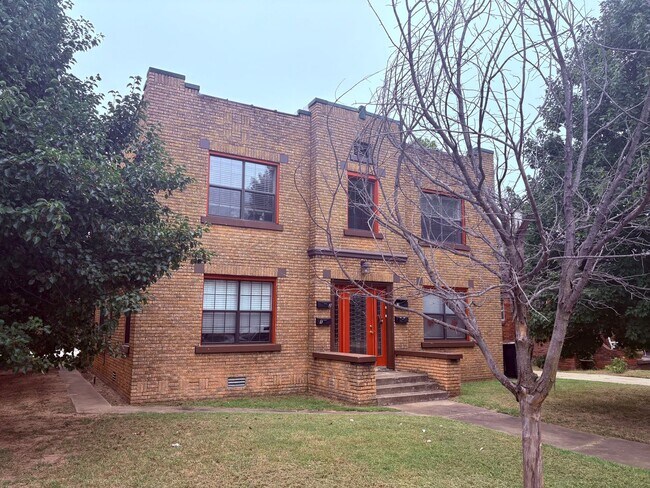 Photo - Vintage Charm Meets Downtown Convenience! Unit 2