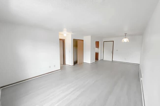 Photo - 10 Park Terrace Blvd