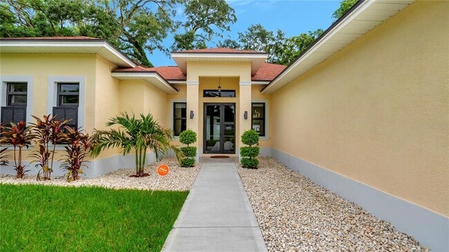 Photo - 306 E Clay Ave