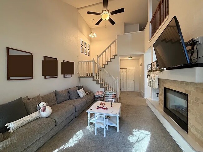 Building Photo - 9804 Grove St