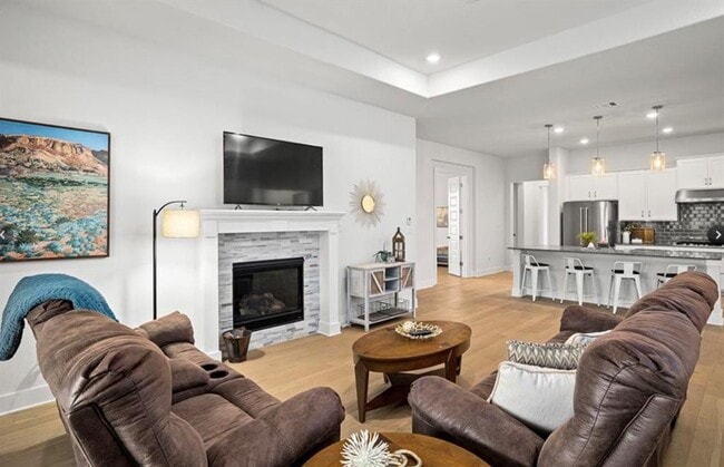 Photo - 112 Crimson Sky Ct