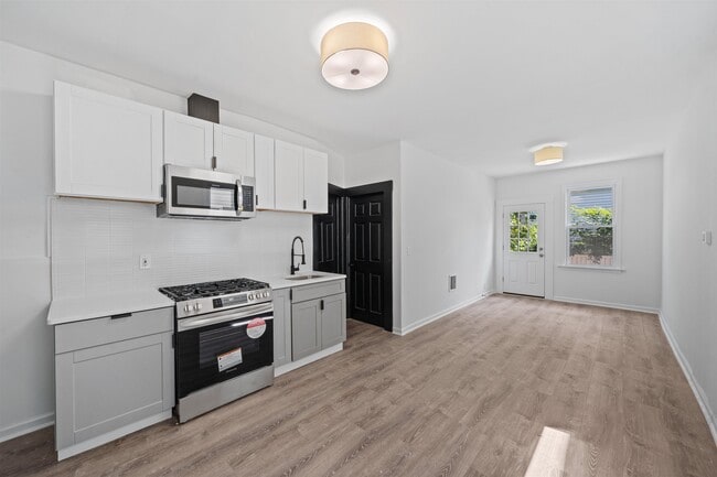 Building Photo - 160 Garfield Ave Unit 1R Rental