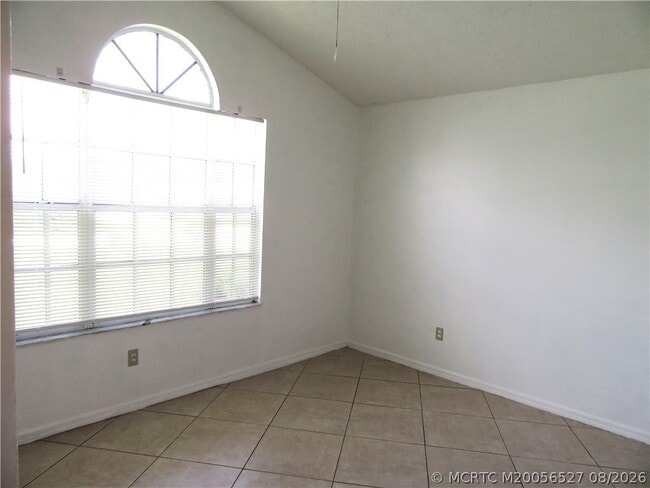Photo - 1102 SW Coleman Ave