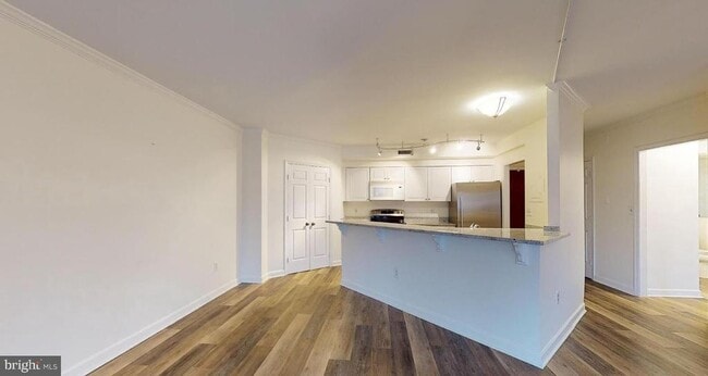 Building Photo - 801 S Pitt St Unit 228