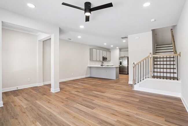 Photo - 4096 Island View Dr