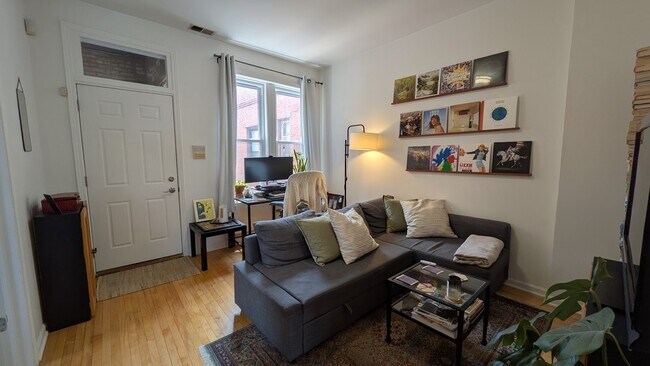 Photo - 2322 W Rice St Unit 2R